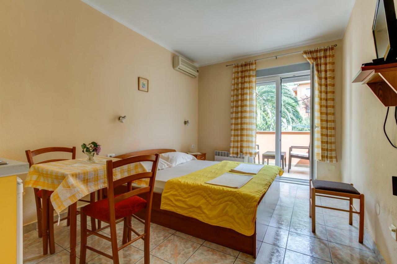 Apartmani Vesna Tivat Luaran gambar