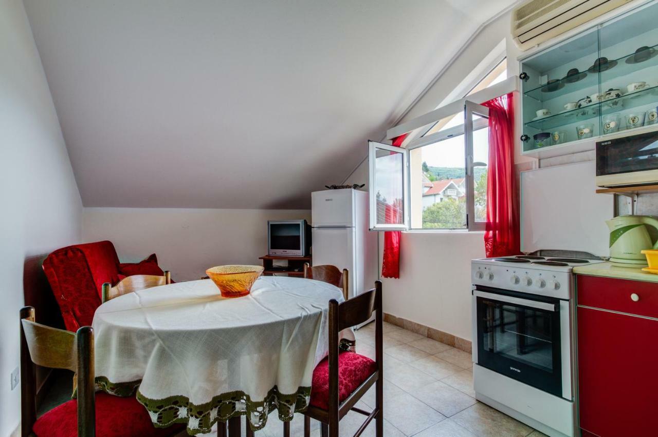 Apartmani Vesna Tivat Luaran gambar